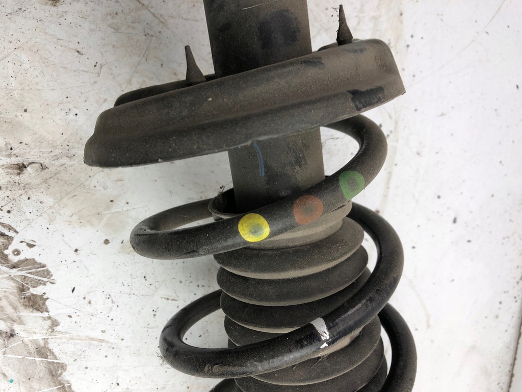 фото №6, Fiat 500x амортизационная стойка поворотный кулак правый перед