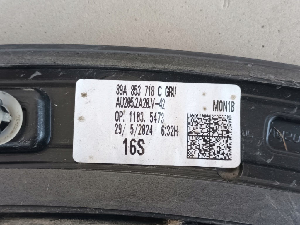 фото №10, Молдинг передня права audi q4 e-tron 89a перед правий