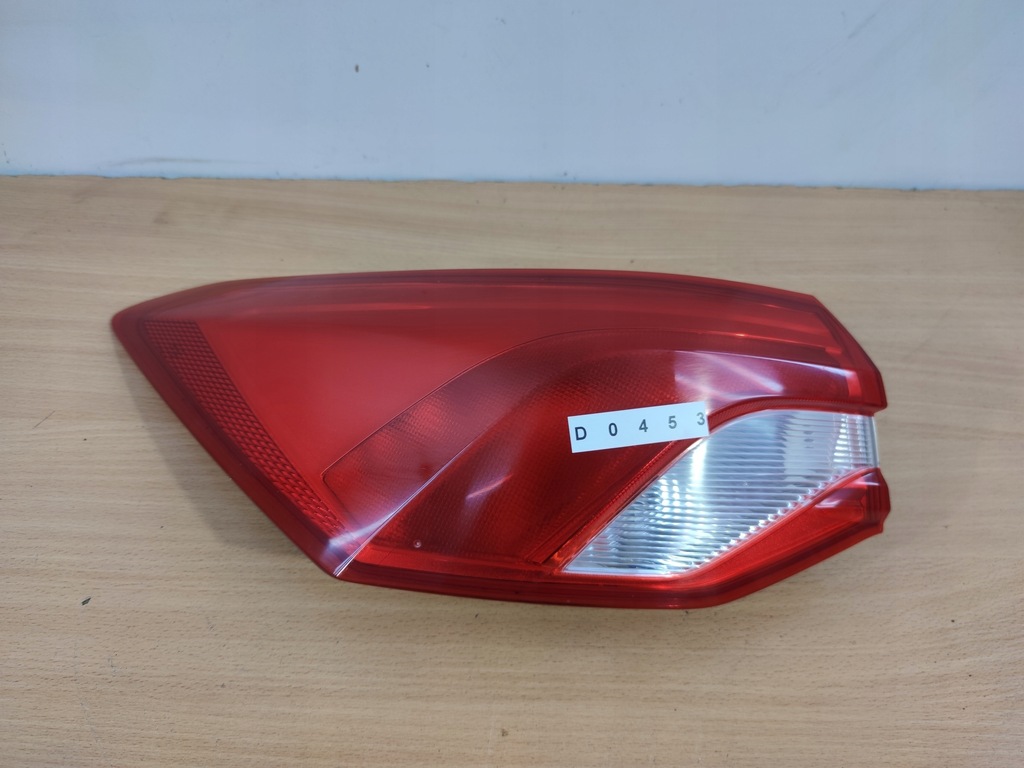 фото №1, Ford focus 4 iv mk4 sedan левая лампа задняя боковая lh