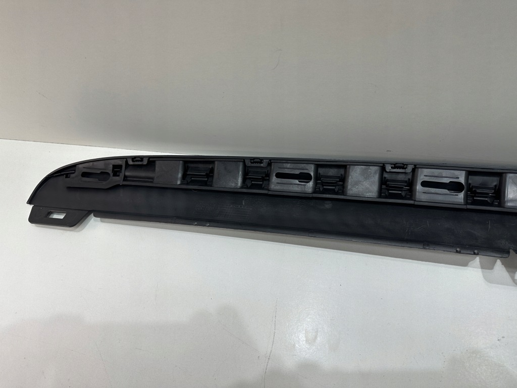 Правая накладка  порог порог vw volkswagen golf 6 vi gti hb 5d 5k0853856f новая Киев