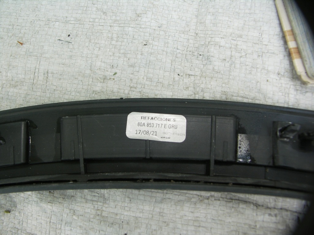 фото №8, Audi q5 80a 16 - молдинг na крыло передняя левая 80a853717d /e kielce -gli.