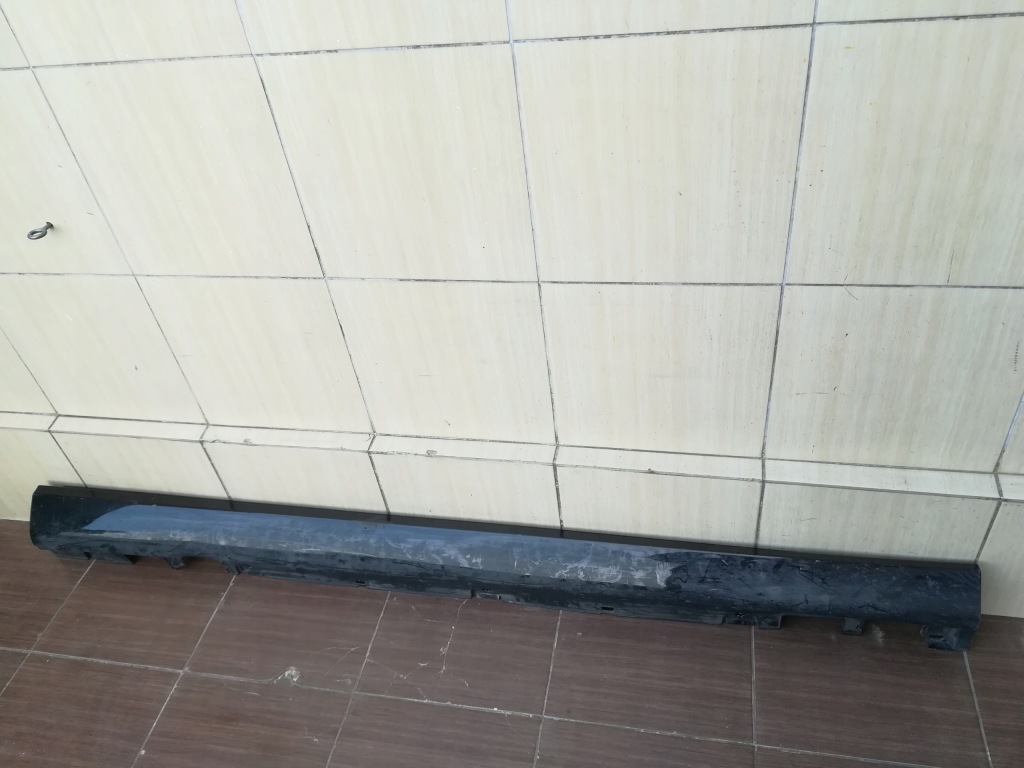 Купить Молдинг порог правая mercedes e klasa 213