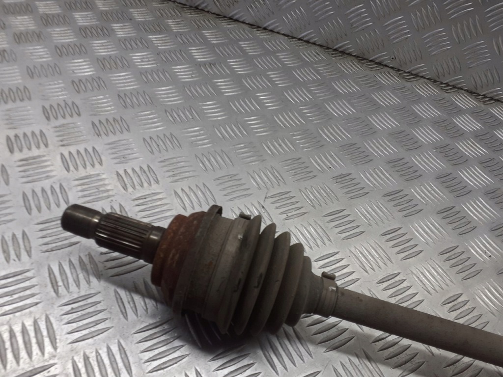 Приводной вал левая задняя land rover freelander 1 2.0 td Цена