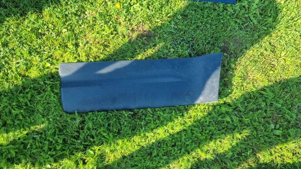 фото №1, Land rover evoque ii 2021 молдинг дверь l8b2274a49a