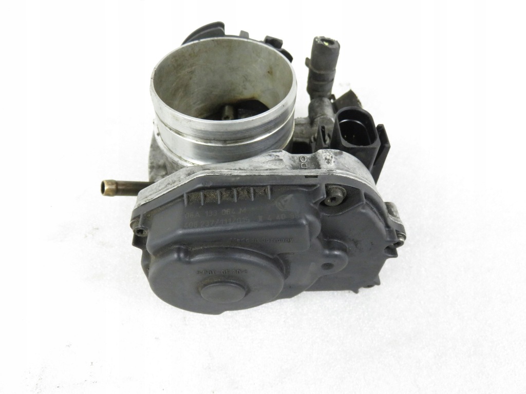 фото №5, Дроссельная заслонка vw golf iv 1.8 06a133064m