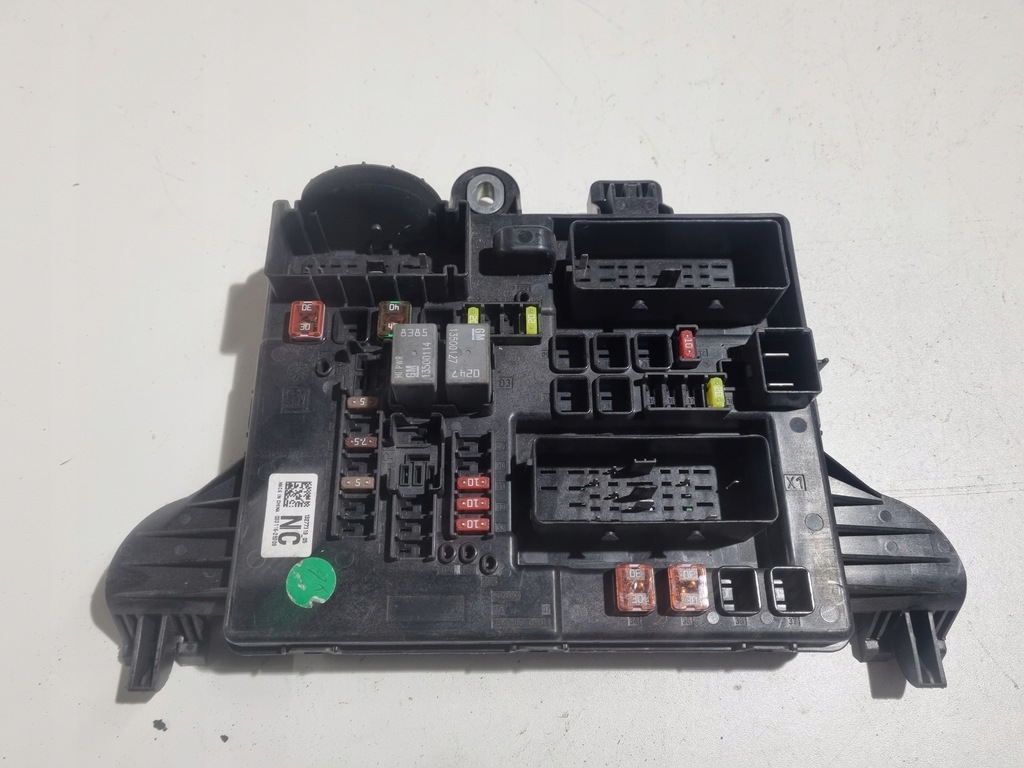 фото №1, Opel insignia коробка предохранителей 13277319 nc