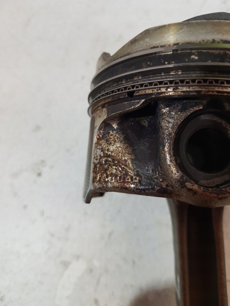 фото №10, Поршень шатун n18 jaguar e-pace land rover 2.0t pt204