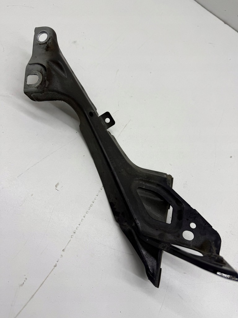 фото №8, Audi a6 s6 c7 кронштейн кронштейн крыла правый перед цвет ly9b