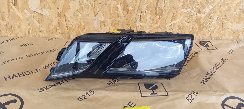 фото №1, Skoda octavia iii lift левая лампа full led идеальное состояние