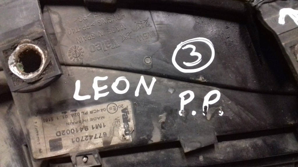 фото №7, Лампа правый перед передняя 67742701 seat toledo ii leon i 98-05