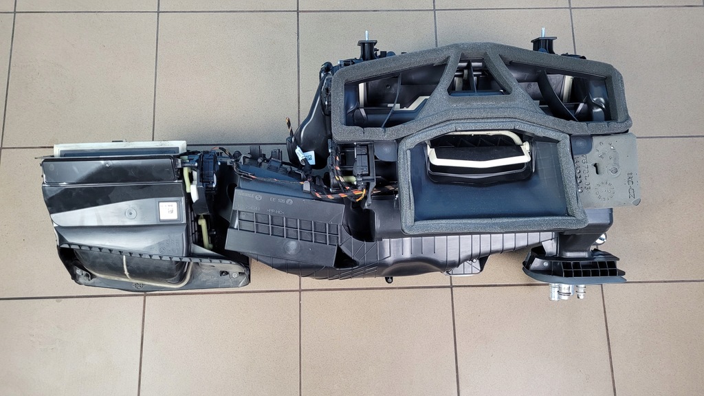 фото №8, Bmw 5' g31 518d touring 18r 2.0d обігрівач повітродувка 9868742