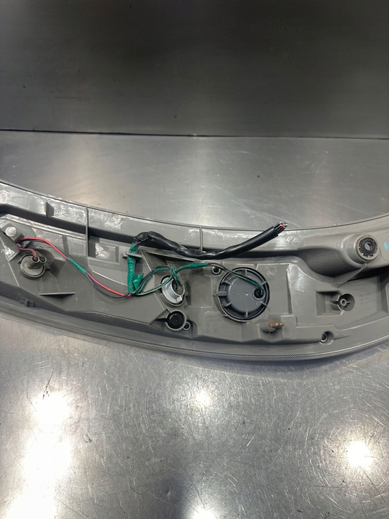 фото №8, Nissan leaf i ze0 2011 задняя сторона левая лампа задняя