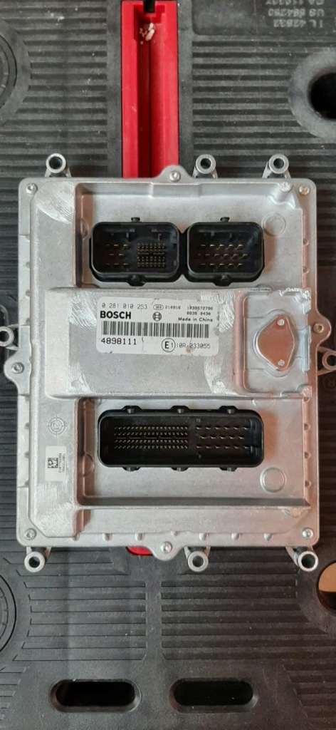 фото №1, Iveco eurocargo stralis блок управления бортовой компьютер двигателя bosch 281 010 253