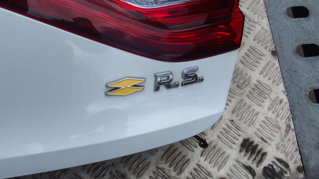 фото №2, Megane iv rs trophy-r задня кришка багажника камера teqnc