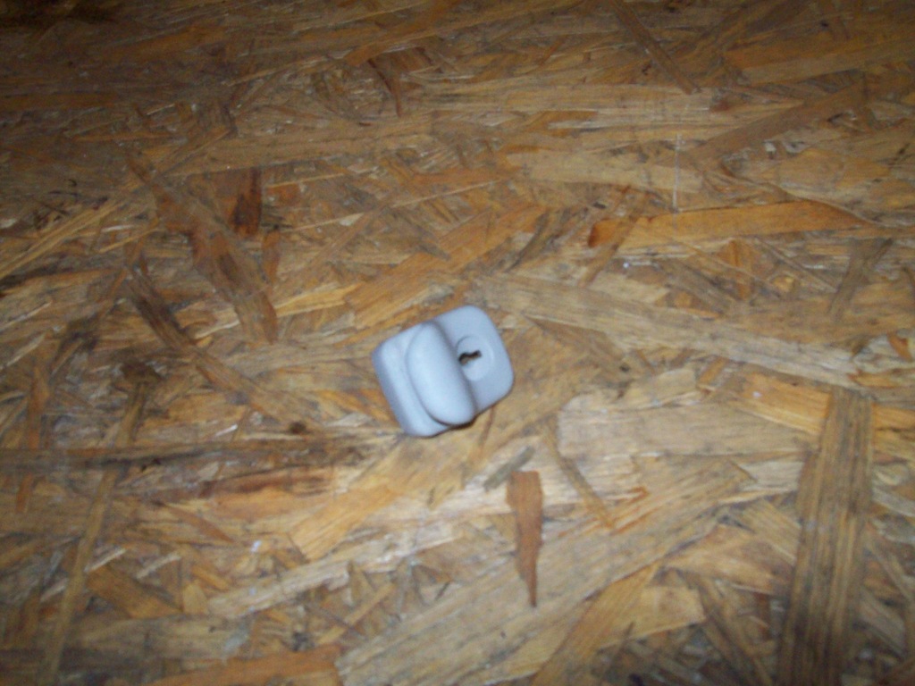 фото №1, Nissan almera tino 2,2 05 кронштейн защита