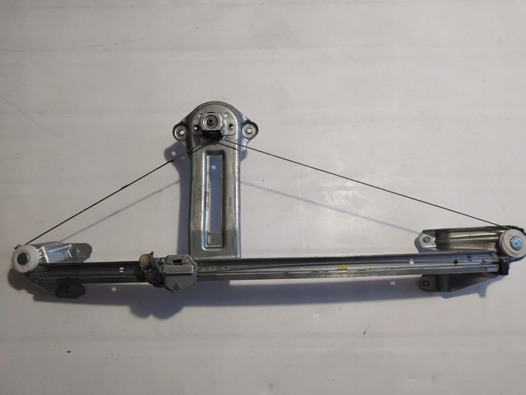 Подъемник стекло правый задняя - opel zafira b Недорого