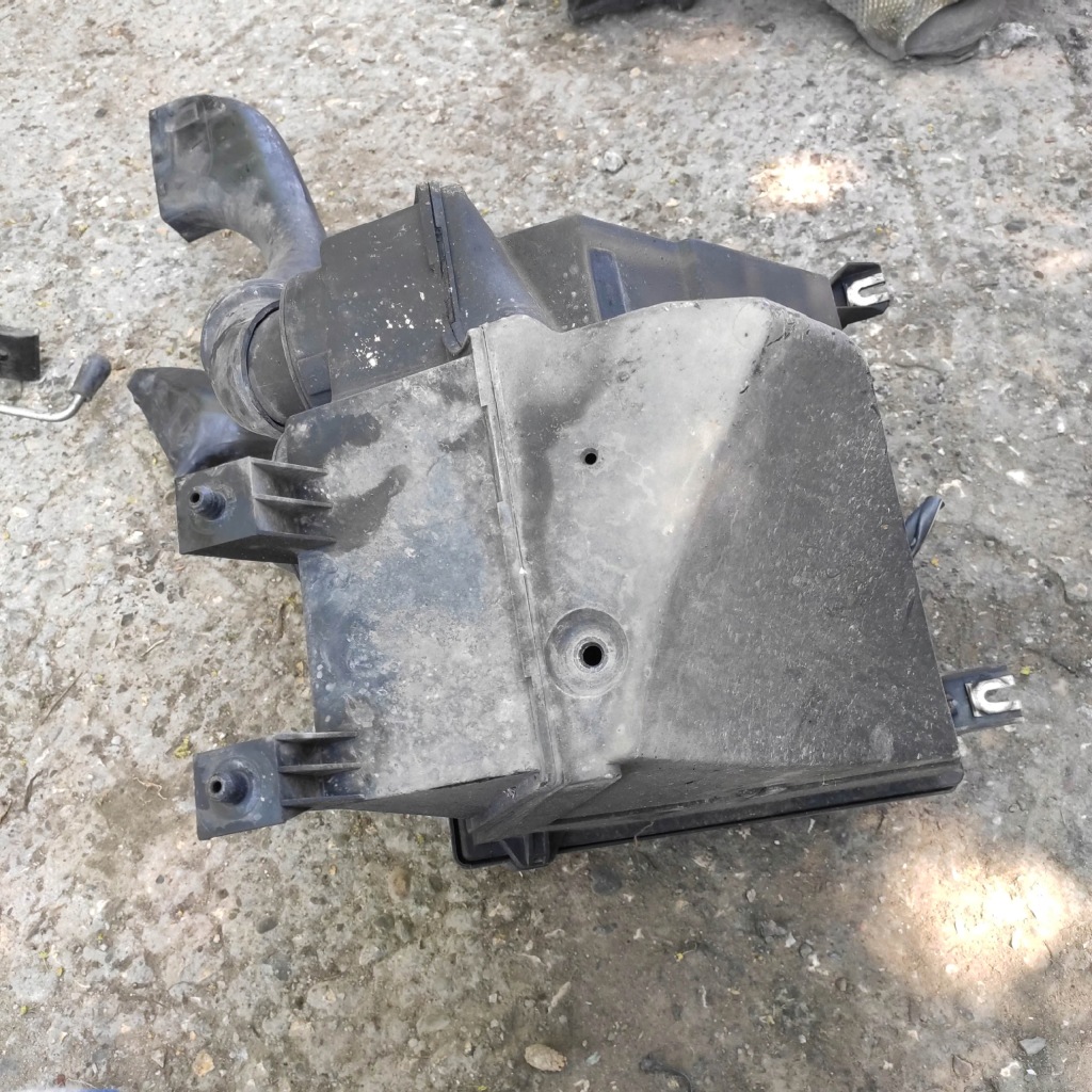 фото №5, Корпус фільтра повітря audi a8 2.5 tdi 98r