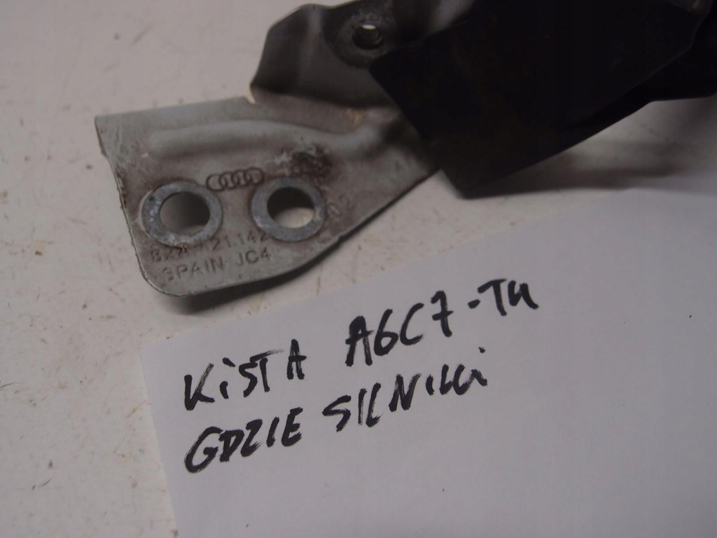 фото №6, Кронштейн крила правий перед audi a1 ii 82a821142