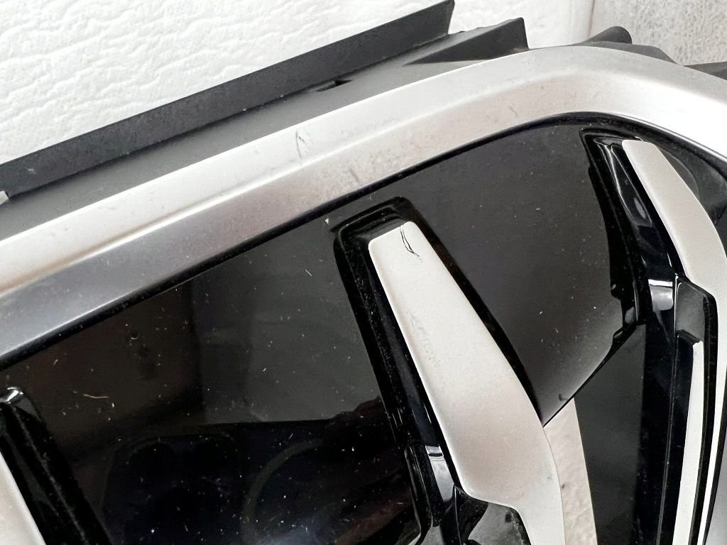 Решітка радіатора решітка радіатора радіатора bmw x1 u11 u12 9880301 185178 камера Київ