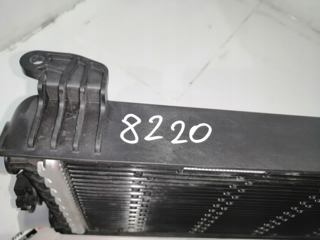 Радиатор audi q5 2 80a a6 a7 новая оригинал Цена