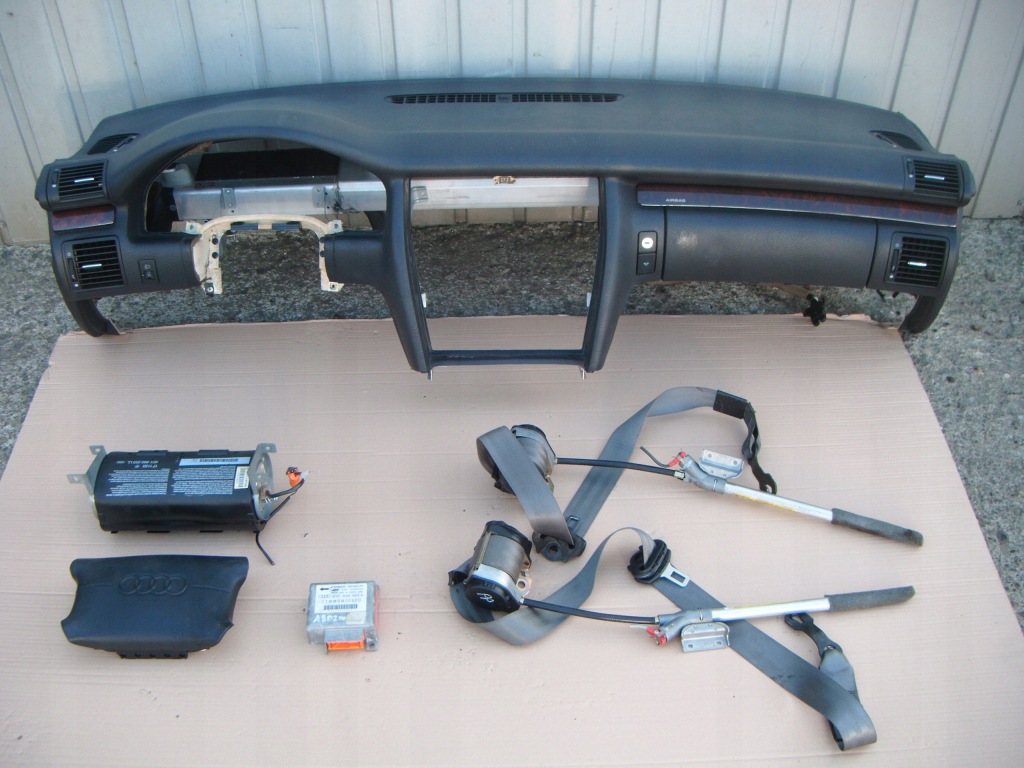 фото №1, Audi a8 d2 94-02 консоль подушки безопасности ремни