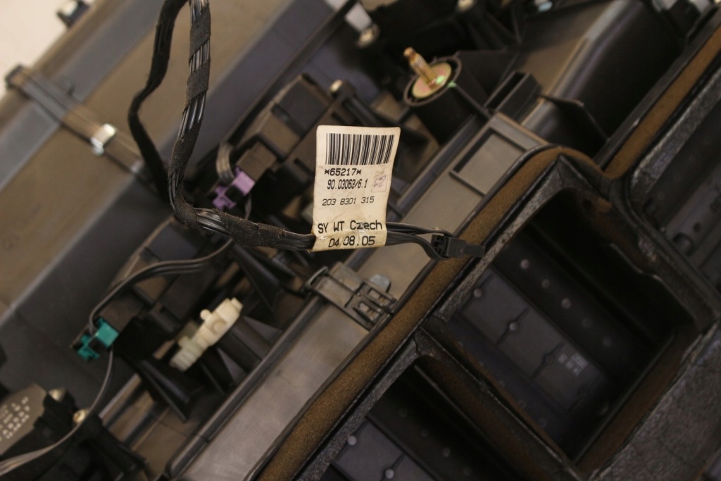 Обігрівач корпус mercedes clk w209 рестайлінг  європа в Україні