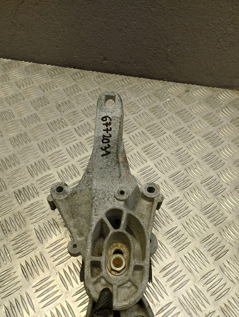 Mini r55 r56 r57 кронштейн коробки подушка 6772031 6779806 Доставка