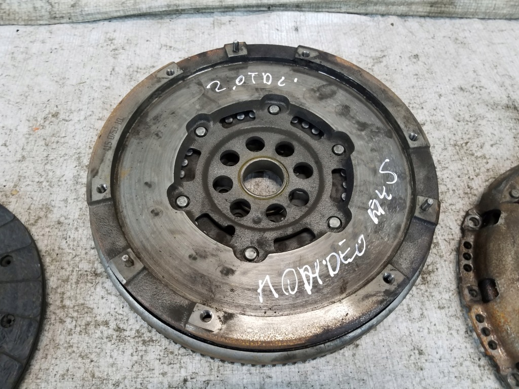 фото №3, Колесо двухмассовый прижим диск ford mondeo mk5 2.0 tdci