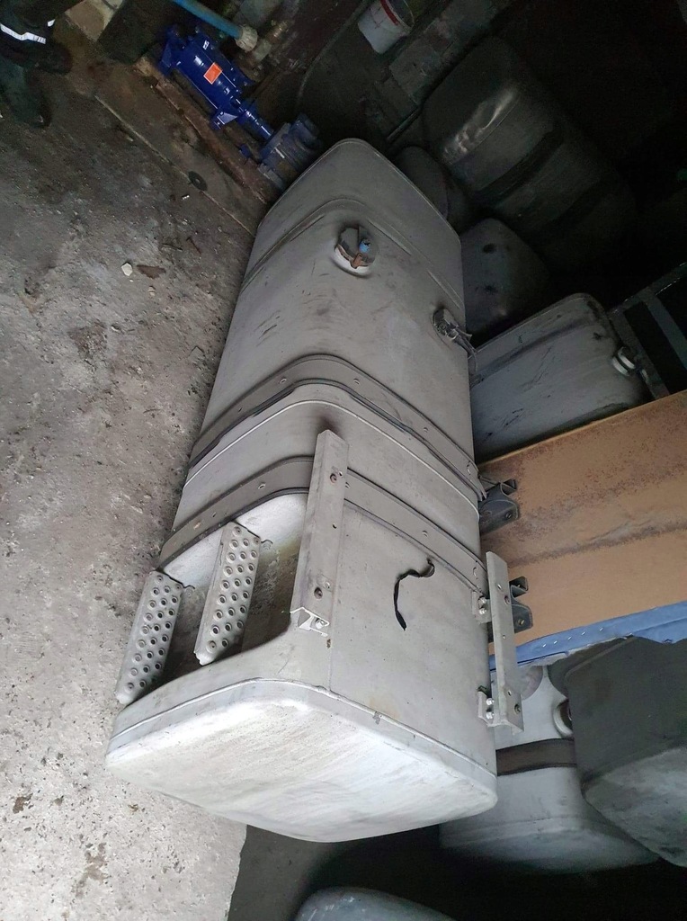 фото №1, Man tga бак