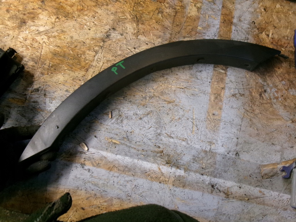 фото №1, Bmw x3 e83 молдинг крыла правая задняя