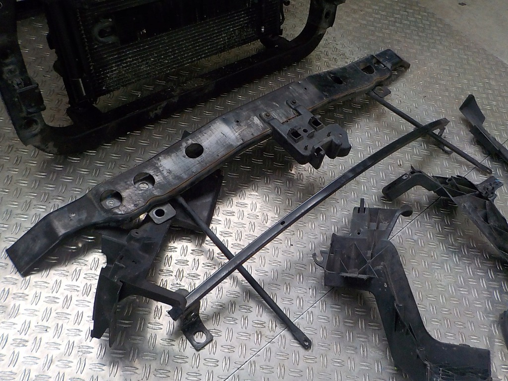 фото №5, Jeep grand cherokee wk2 pas перед радіатор