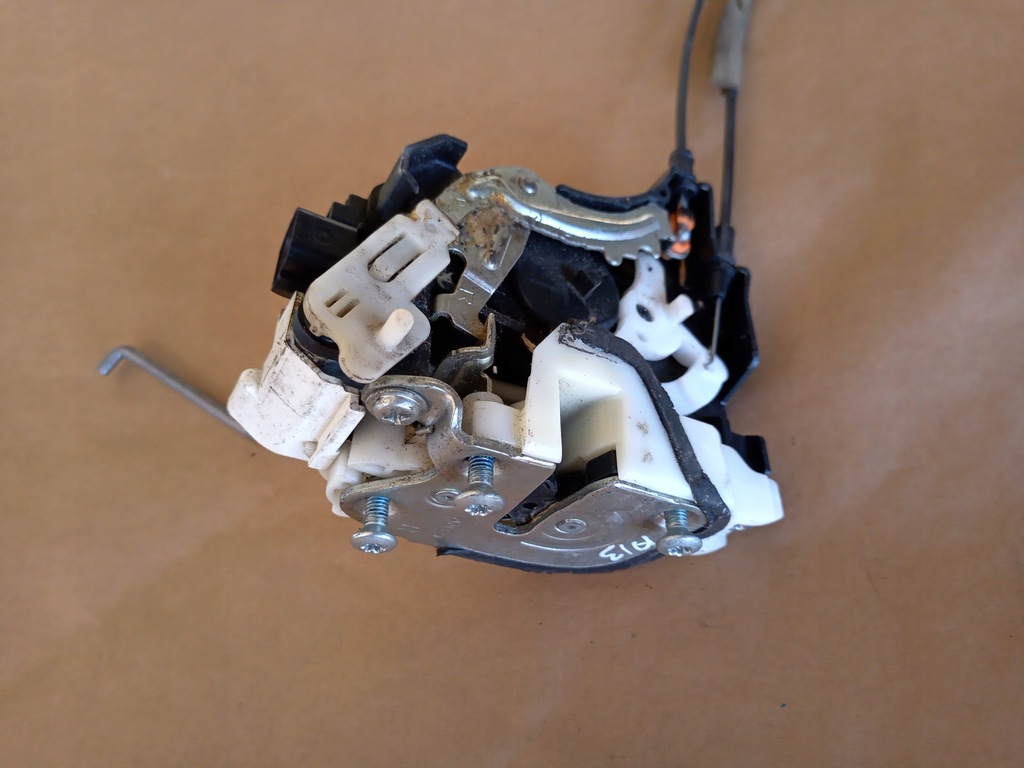 фото №4, Замок дверь правый задняя задний mitsubishi grandis