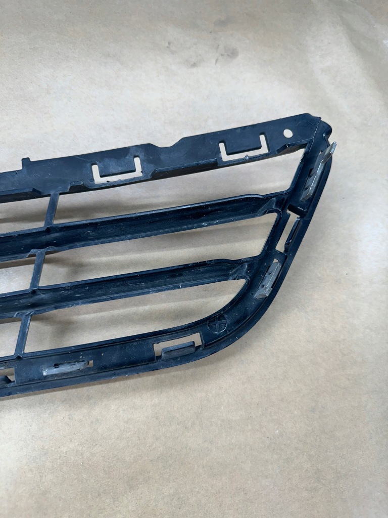 Ford mondeo mk5 решётка бампера перед средняя ds73-17b968-k Цена