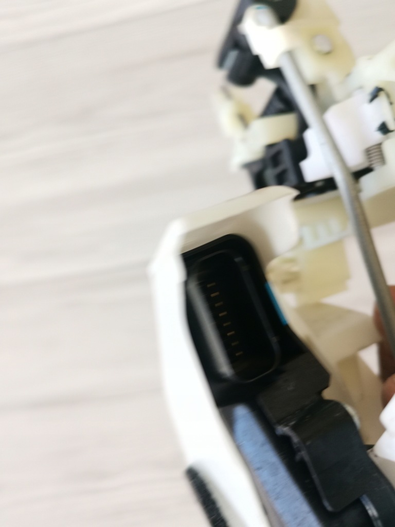 фото №6, Hyundai santa fe iv замок дверь левый задняя ручка