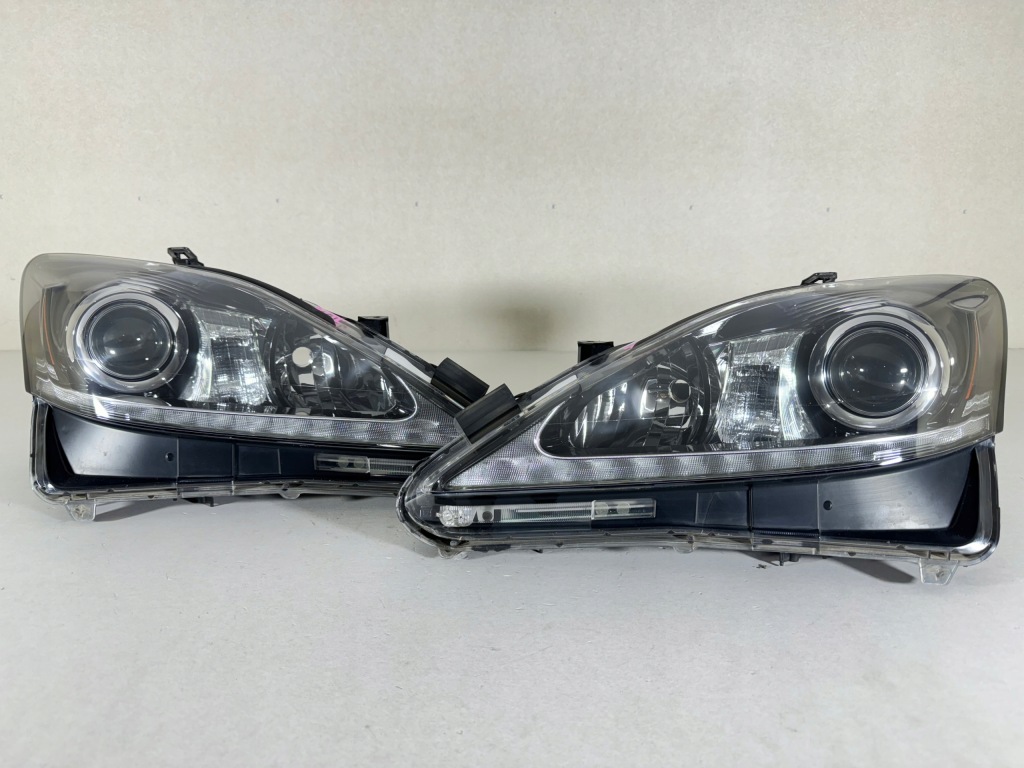 фото №1, Lexus is ii lift 250 220 bi-xenon led лампа левая правая перед фары eur