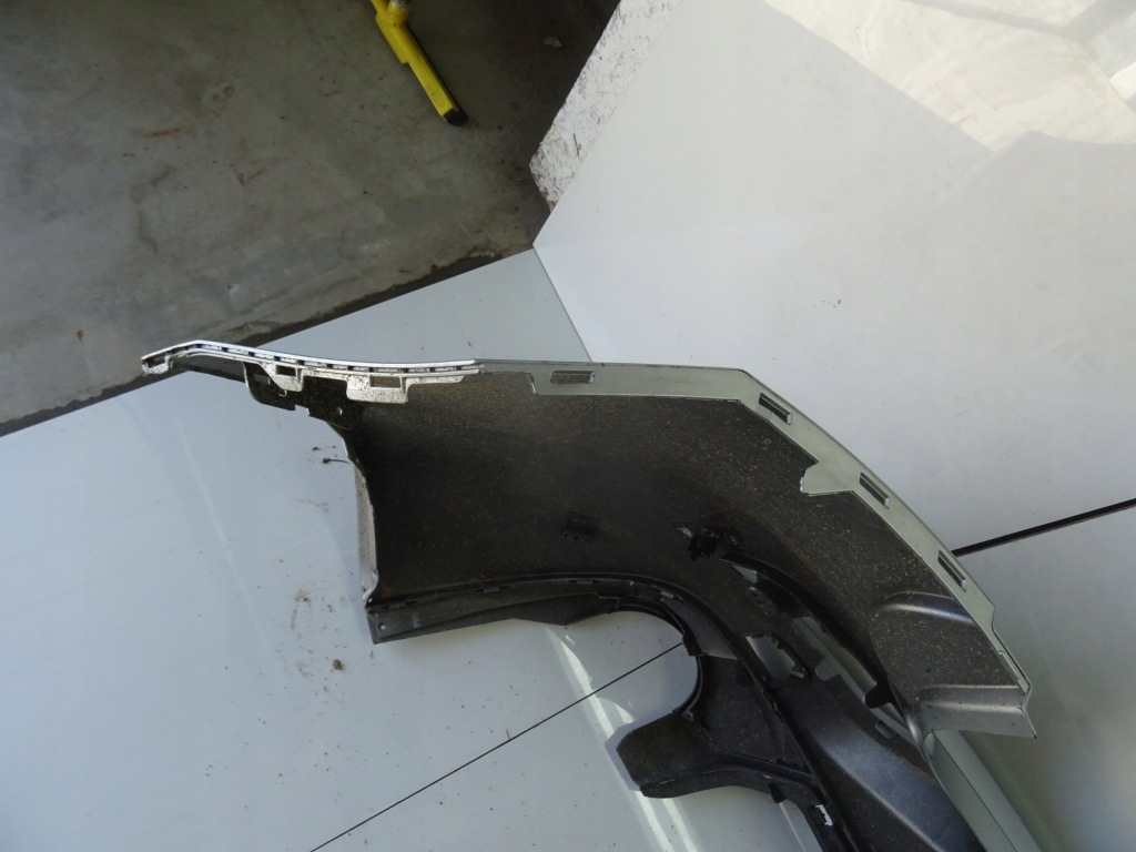 Volvo v40 r-design 12-19 бампер задняя оригинал Киев