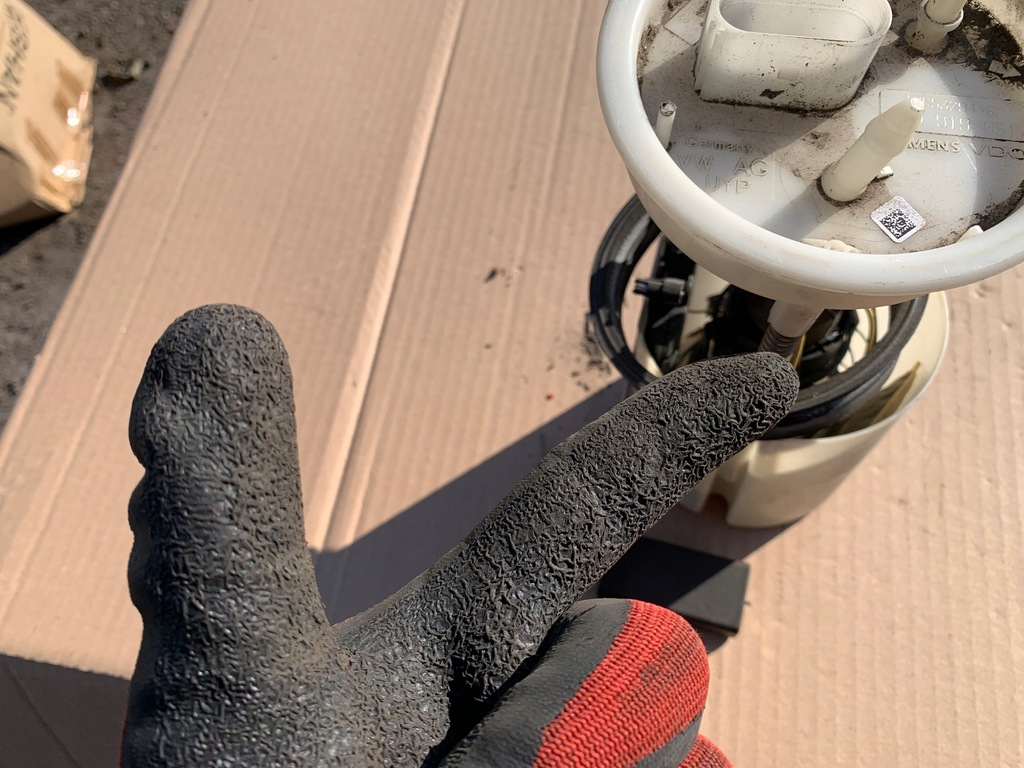 фото №4, Ручка ручного ручной audi a3 8p 8p0711303c кожа оригинал ładna