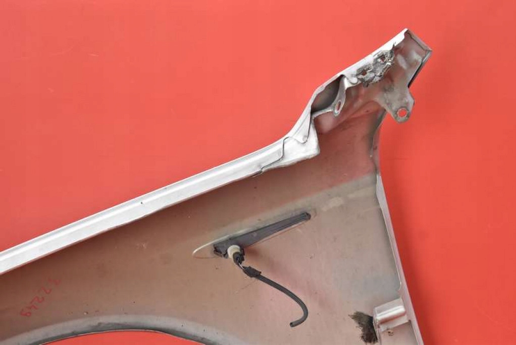 фото №13, Крыло правый перед передний серебристый alfa romeo 159 05-11