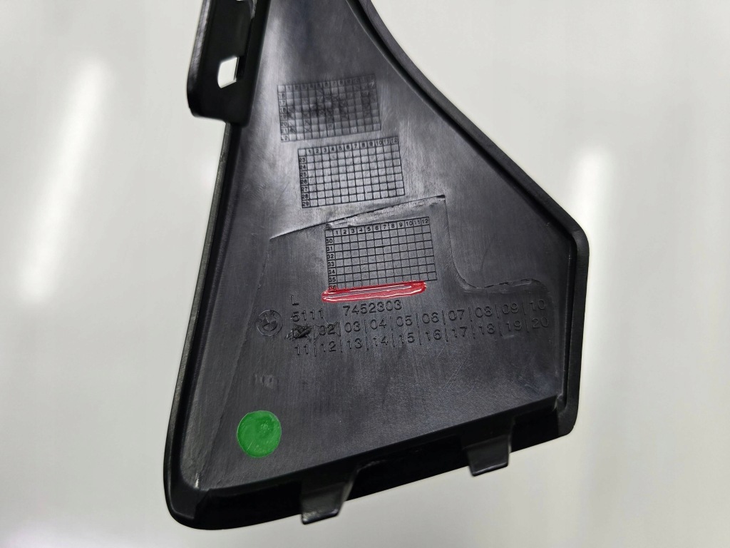 Молдинг захист ґрати решітка радіатора бампера bmw 2 f22 f23 ліва перед oem 7452303 Київ