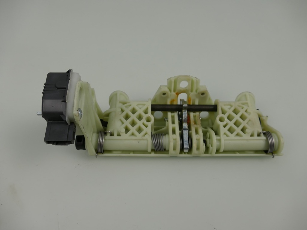 фото №1, Mercedes cls w219 w211 lift кронштейн підголівник