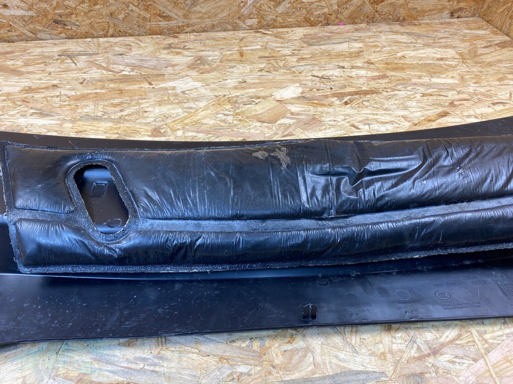 фото №11, Накладка защита поперечина передний jaguar i-pace j9d3-10b812-de 2018-