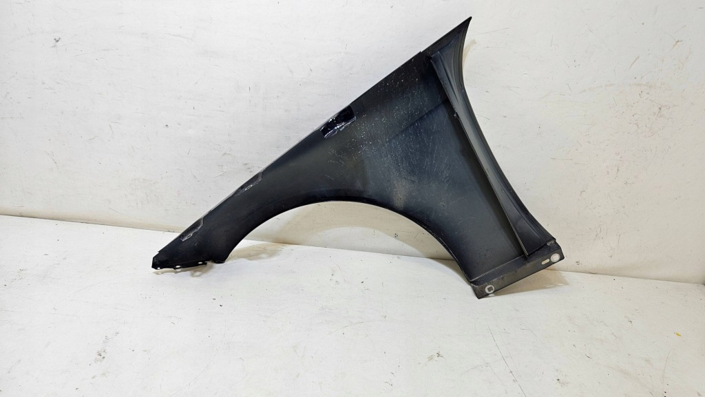 Крыло правая  перед передний mercedes e-klasa w212 a212 a2128811001 Доставка