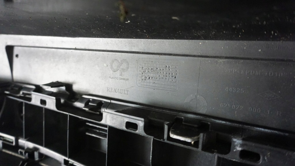 Бампер перед передний renault laguna 3 iii 07-10 2007-2010 nv676 620220001r Киев