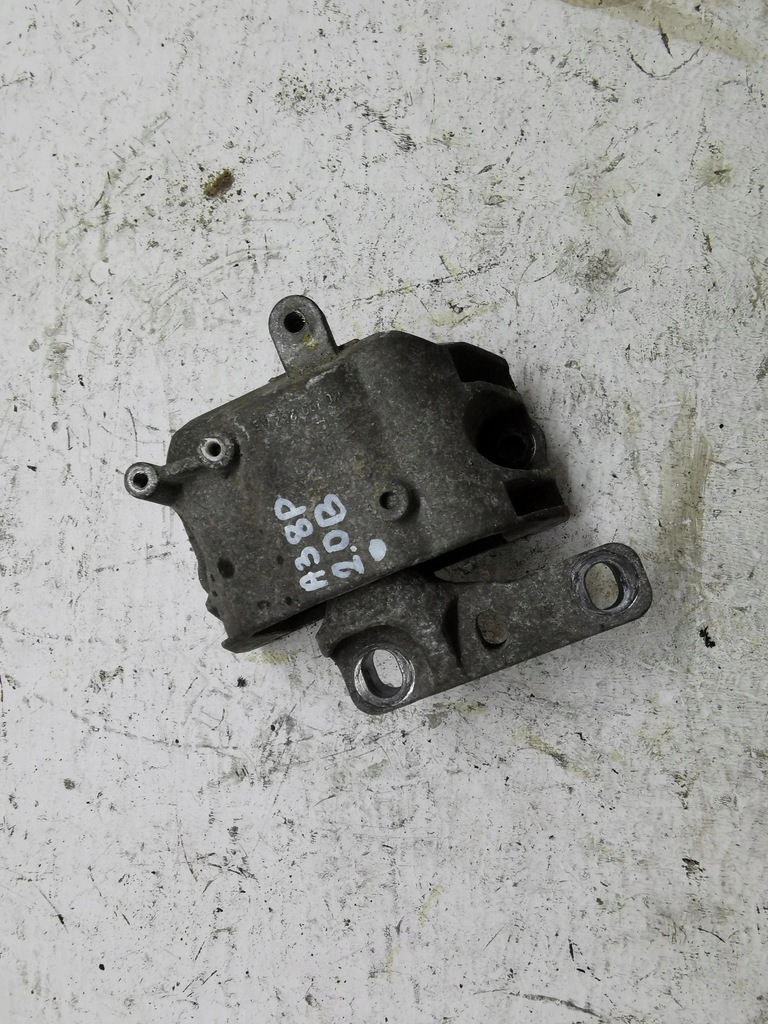 фото №1, Кронштейн подушка двигателя audi a3 8p 2.0 fsi 03-12