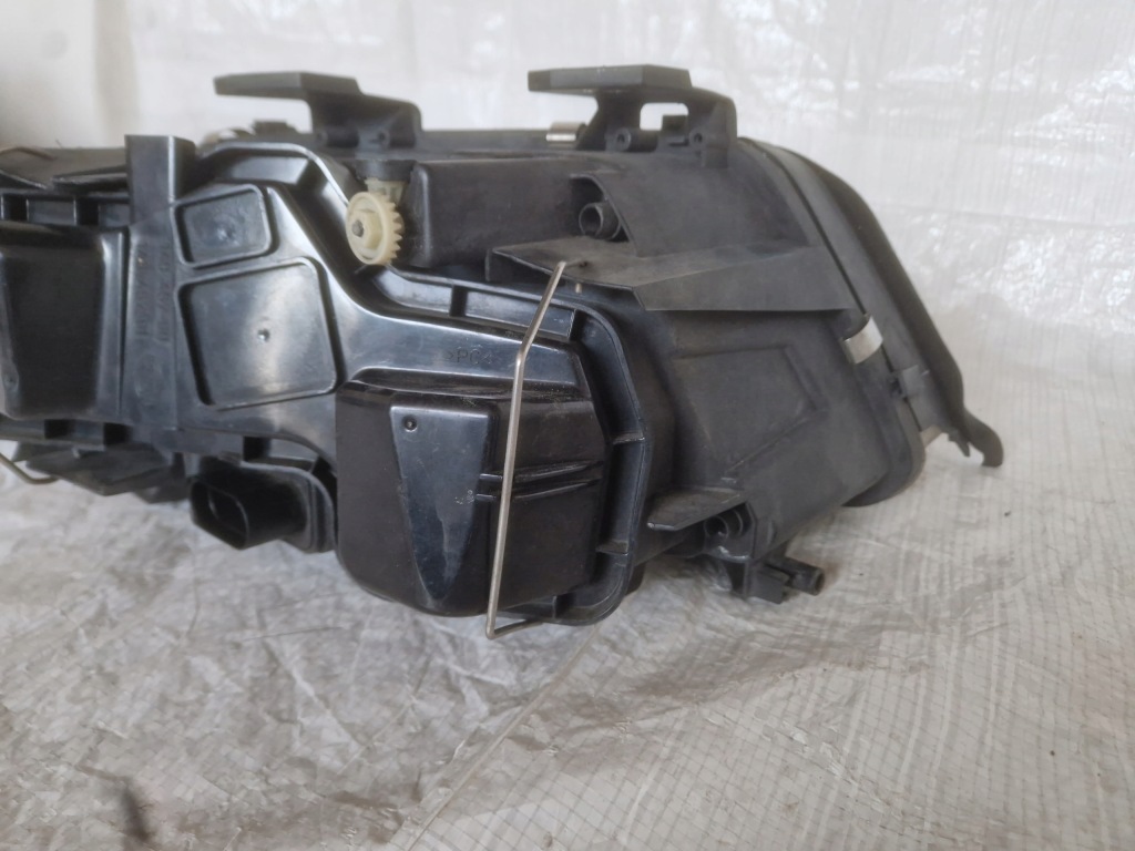 Audi a6 c5 фара передня ліва фара 4b0941029k Зі Шроту