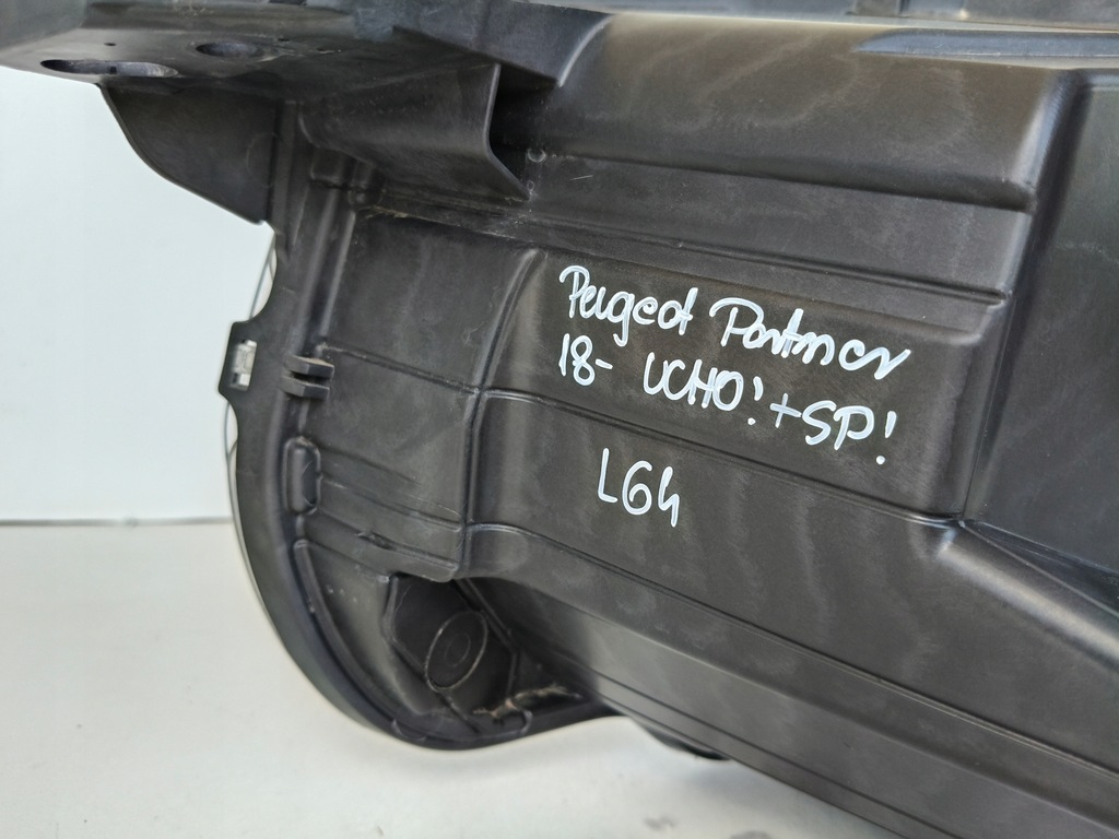 фото №10, Лампа правая фара peugeot partner iv 18-