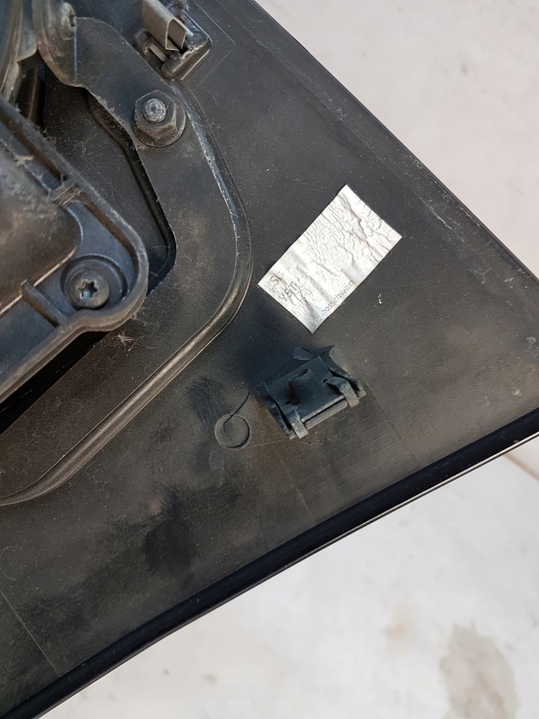 фото №7, Audi r8 4s lift coupe панель боковой правый заливная горловина топлива 4s8853294 4s8853060a