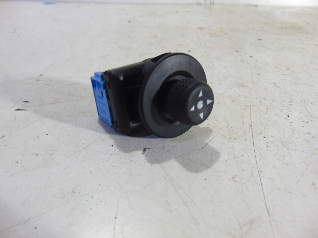 фото №1, Кнопка регулировки зеркал peugeot 407