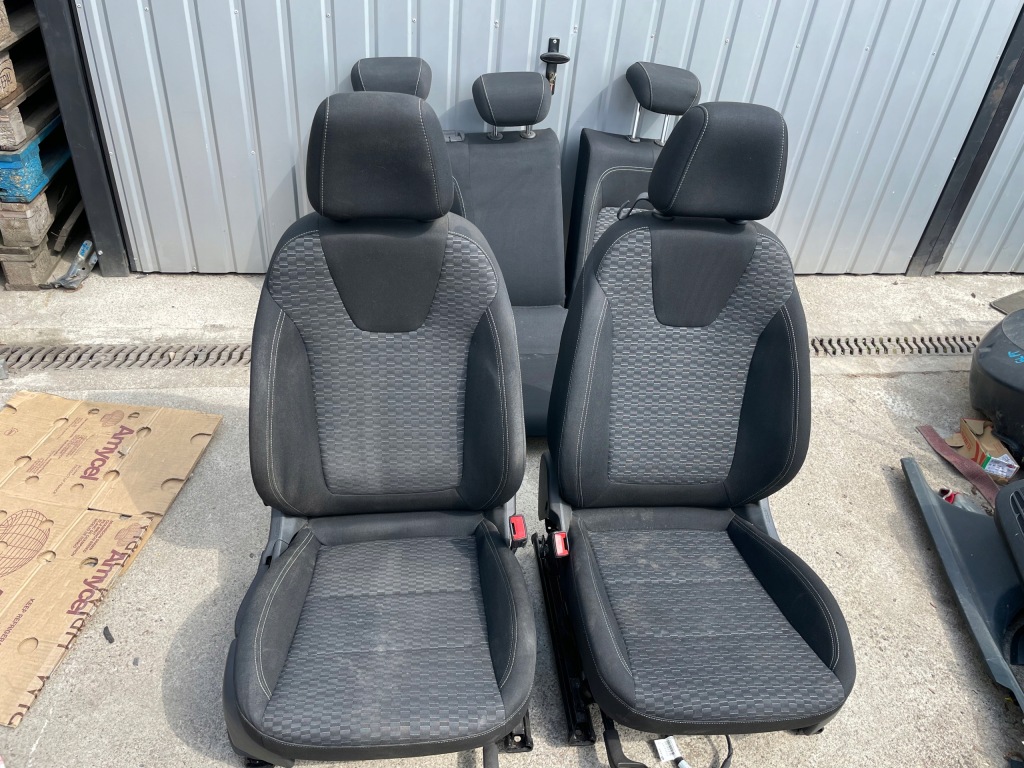 фото №1, Opel astra k hb сидіння kanala комплект