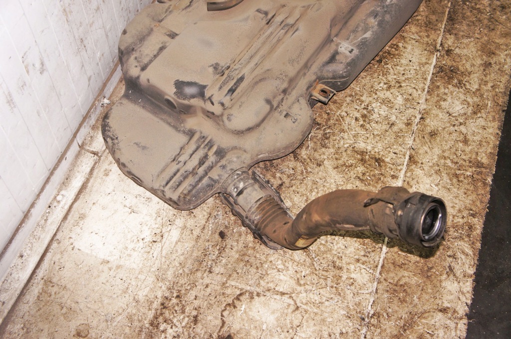 фото №6, Ry378 mercedes vito w447 2.0d бак bak топлива